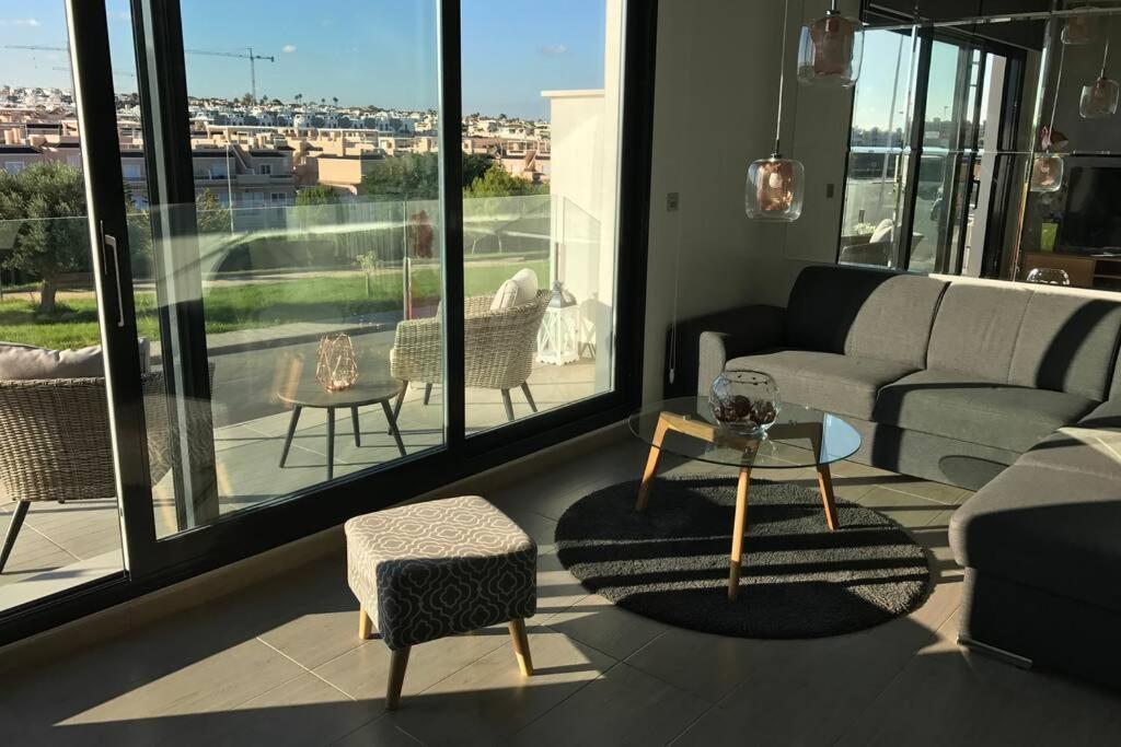 Sun Terrace Apartment *